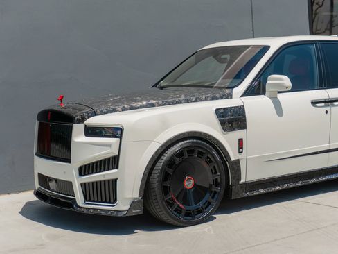 Used 2026 Rolls-Royce Cullinan AWD/4WD image 36