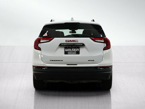Used 2023 GMC Terrain SLE w/ Driver Convenience Package AWD/4WD image 4