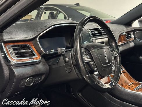Used 2017 Lincoln Continental Reserve w/ Technology Package AWD/4WD image 14