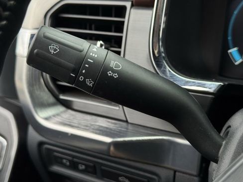 Used 2022 Ford F150 Lariat image 22