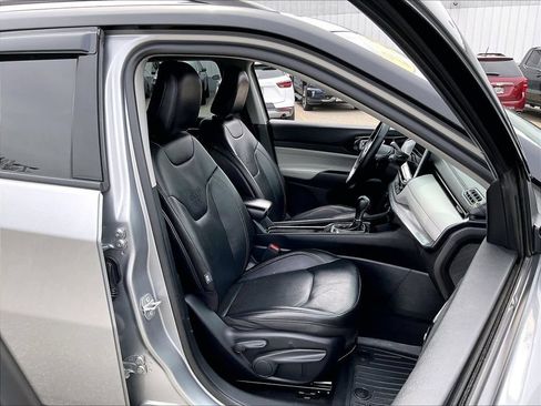 Used 2022 Jeep Compass Limited AWD/4WD image 11
