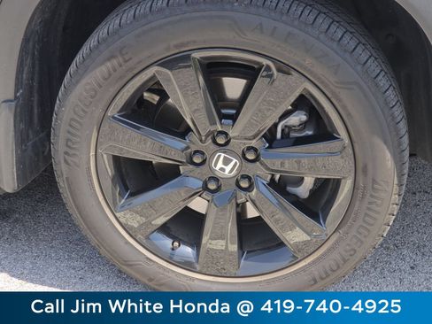 Used 2025 Honda Pilot Black Edition image 19