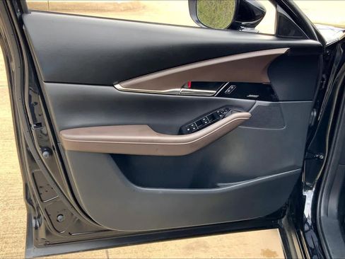 Certified 2023 MAZDA CX-30 AWD 2.5 S w/ Premium Package image 22