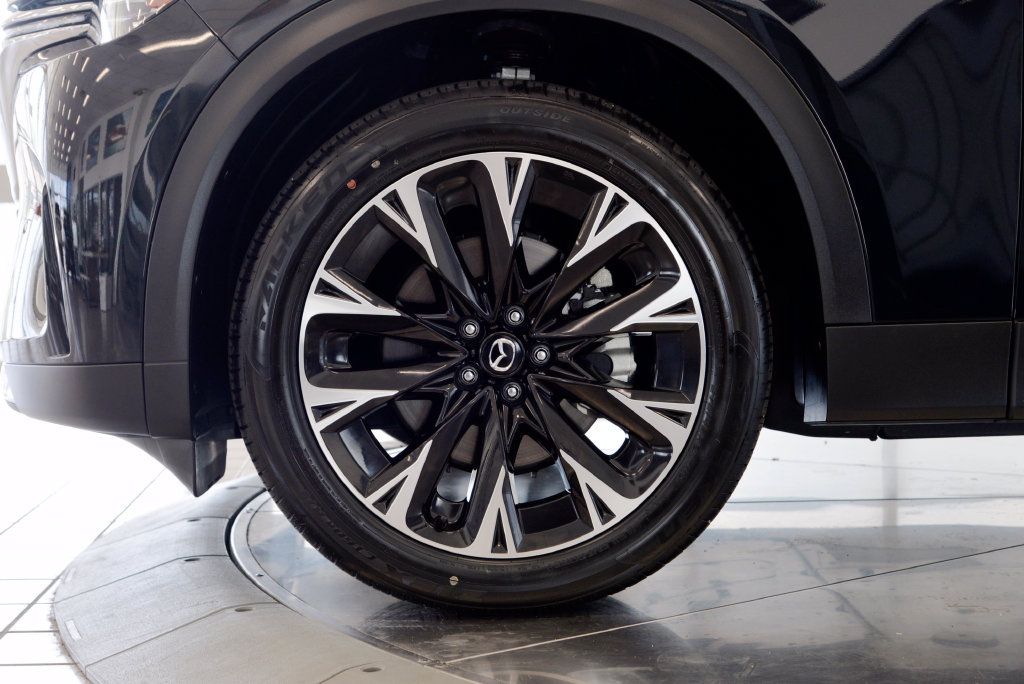 Certified 2026 MAZDA CX-90 Plug-In Hybrid w/ Premium Plus AWD/4WD image 10