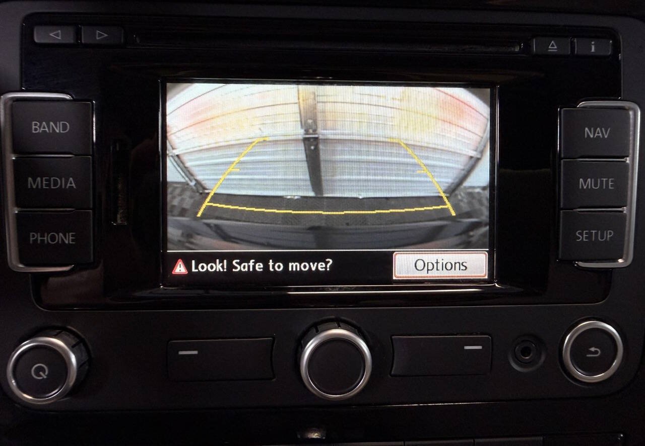 Used 2015 Volkswagen Passat 1.8T SE FWD image 15