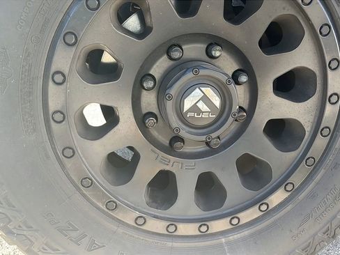 Used 2013 Chevrolet Silverado 2500 LTZ w/ LTZ Plus Package image 31