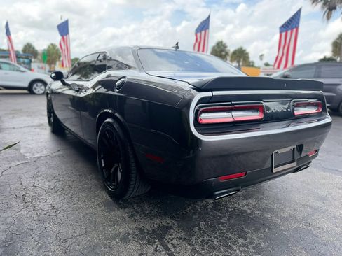 Used 2015 Dodge Challenger R/T Scat Pack w/ Leather Interior Group RWD image 8