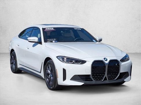 Used 2023 BMW i4 eDrive35 RWD image 3