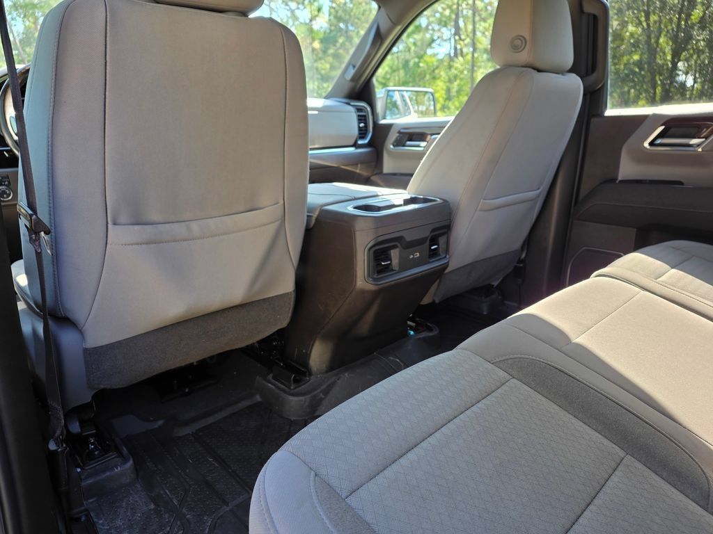 Used 2023 Chevrolet Silverado 1500 LT w/ Protection Package RWD image 17