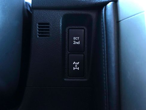 Used 2020 Lexus GX 460 Premium image 25