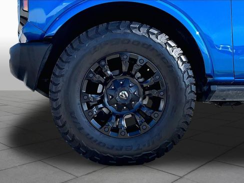 Used 2024 Ford Bronco Outer Banks AWD/4WD image 11