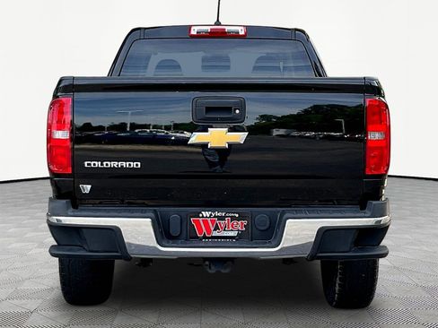 Used 2018 Chevrolet Colorado W/T RWD image 5