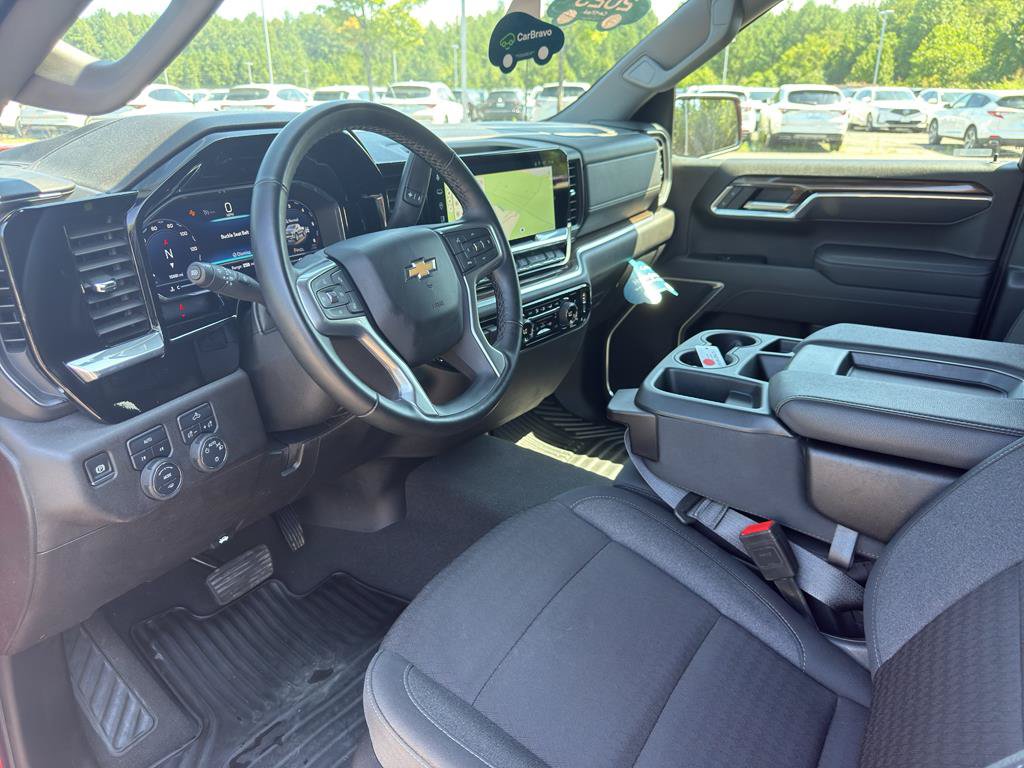 Certified 2025 Chevrolet Silverado 1500 LT AWD/4WD image 21