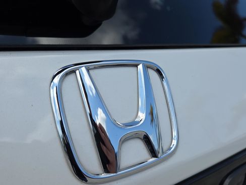 Used 2023 Honda Pilot Sport image 35