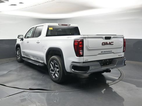 Used 2023 GMC Sierra 1500 SLE image 4