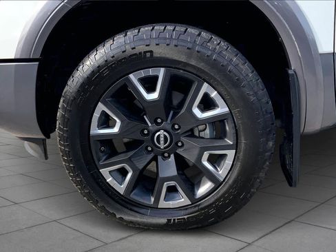 Used 2023 Nissan Titan Platinum Reserve w/ Moonroof Package image 11