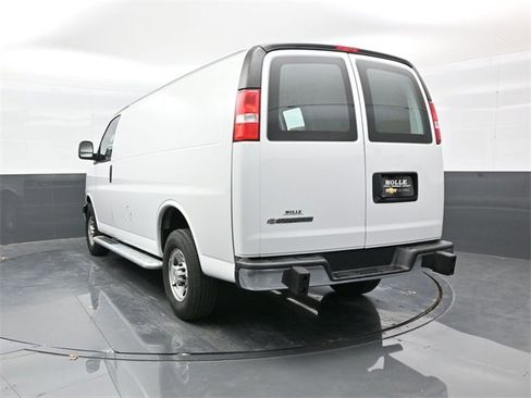 Used 2024 Chevrolet Express 2500 w/ Driver Convenience Package image 5