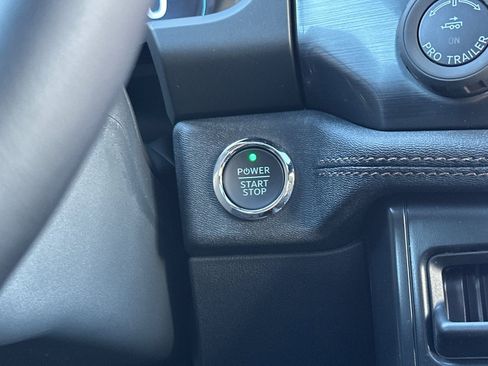 New 2025 Ford F150 Lightning Lariat image 20