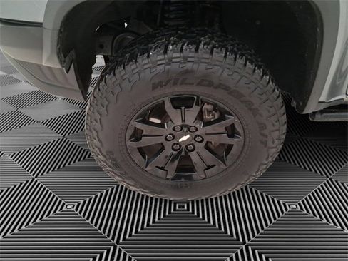 Used 2020 Chevrolet Colorado ZR2 w/ ZR2 Dusk Special Edition image 9