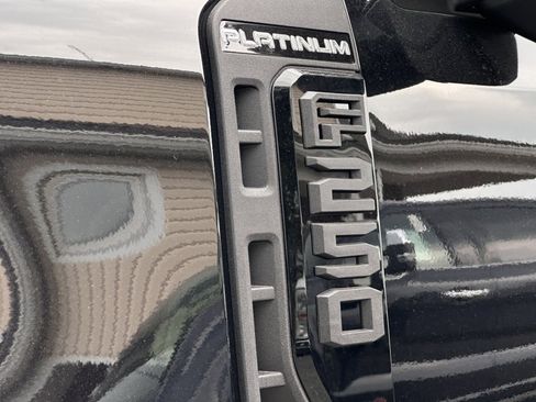 New 2025 Ford F250 Platinum w/ Tremor Off-Road Package image 17
