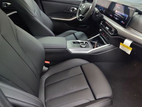 Used 2025 BMW 330i xDrive Sedan w/ Convenience Package image 26