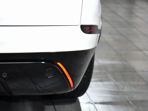 Used 2023 Land Rover Range Rover Velar R-Dynamic S image 80