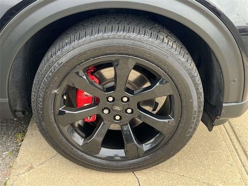 Used 2022 Ford Explorer ST w/ Equipment Group 401A image 10