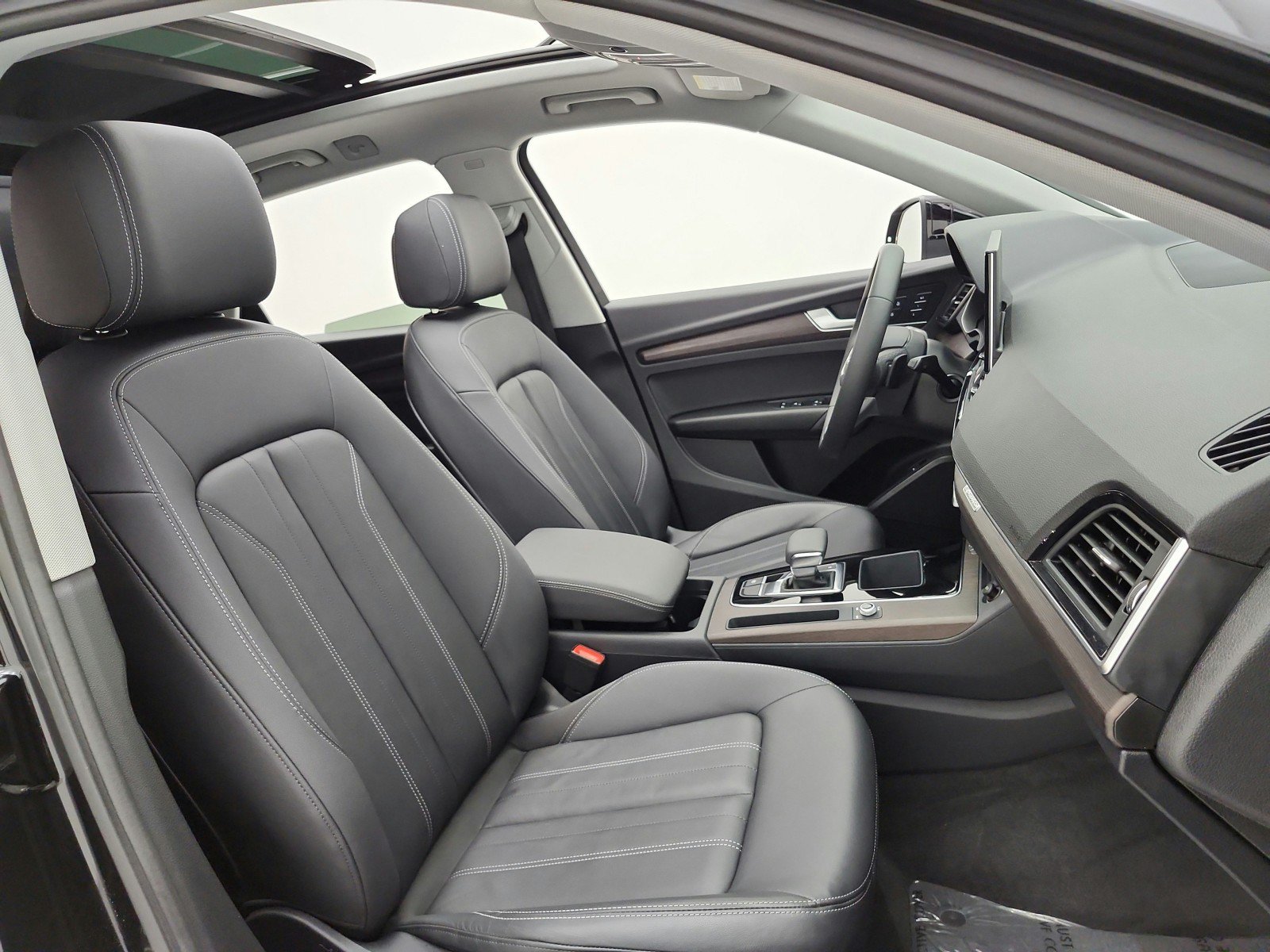 Used 2023 Audi Q5 2.0T Premium w/ Convenience Package AWD/4WD image 20