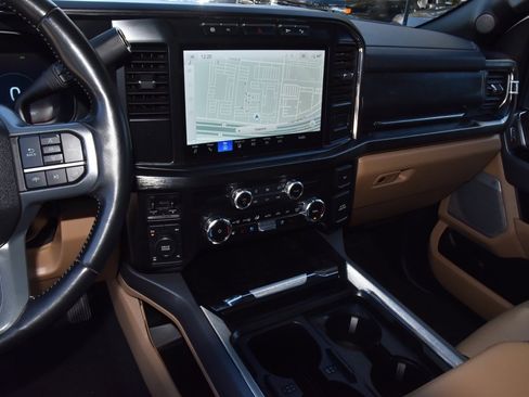 Used 2024 Ford F250 Lariat w/ Chrome Package image 26