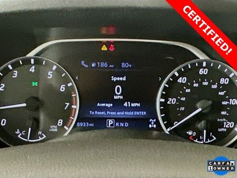 Certified 2024 Nissan Titan SV w/ SV Convenience Package image 2