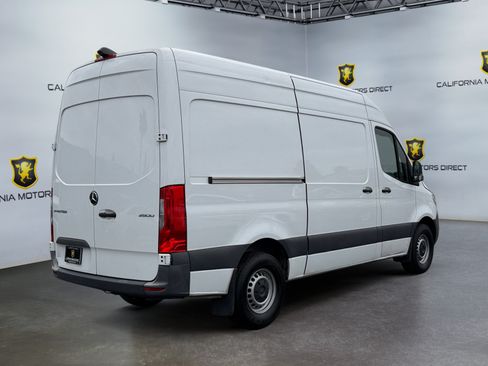 Used 2023 Mercedes-Benz Sprinter 2500 image 5