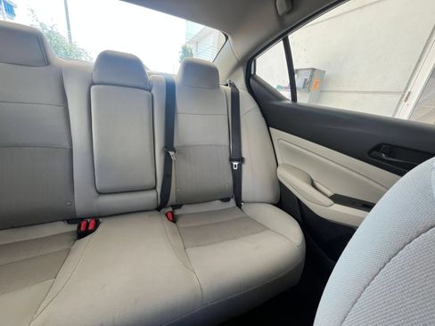 Used 2025 Nissan Altima 2.5 SV FWD image 37