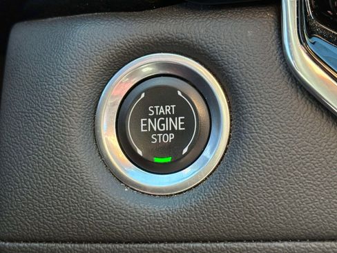 Certified 2024 Chevrolet Colorado LT w/ LT Convenience Package III image 24