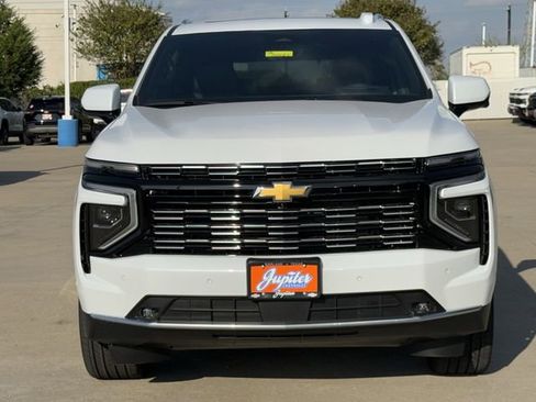 New 2026 Chevrolet Suburban High Country image 6
