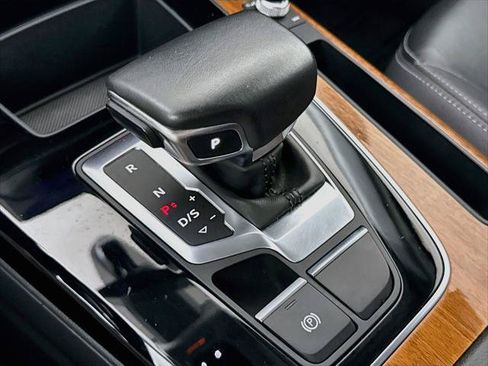 Certified 2023 Audi Q5 Premium w/ Convenience Package AWD/4WD image 18