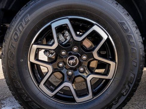 New 2025 Ford Bronco Outer Banks image 9