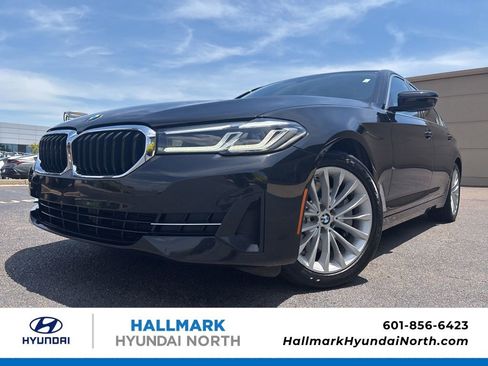 Used 2023 BMW 530i w/ Premium Package RWD image 1
