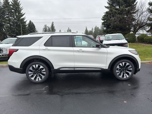 New 2026 Ford Explorer Platinum w/ LUX Leather Package image 3