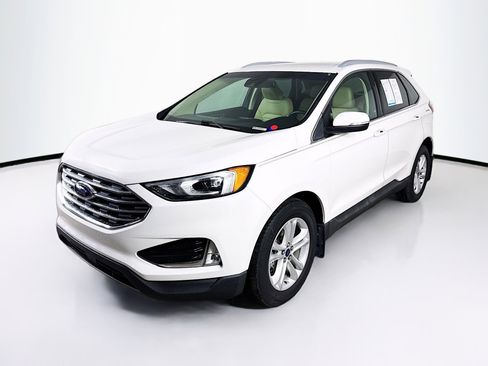 Used 2020 Ford Edge SEL w/ Convenience Package image 4