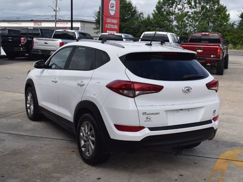 Used 2016 Hyundai Tucson SE w/ Option Group 02 FWD image 5