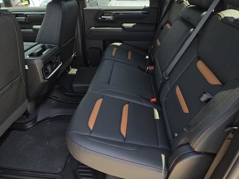 New 2026 GMC Sierra 2500 AT4 w/ AT4 Premium Plus Package AWD/4WD image 22