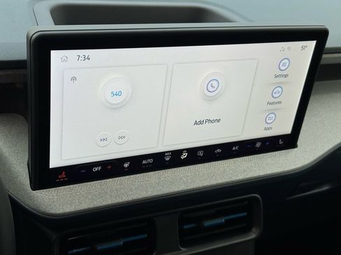 New 2025 Ford Maverick XLT w/ XLT Luxury Package image 16