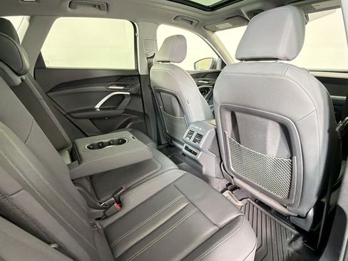 Certified 2025 Audi Q5 Premium w/ Convenience Package AWD/4WD image 29