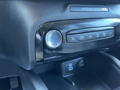 Used 2023 Ford Escape Platinum image 18