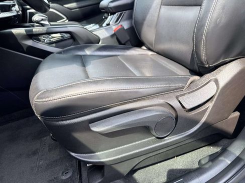 Used 2023 Kia Telluride LX AWD/4WD image 14