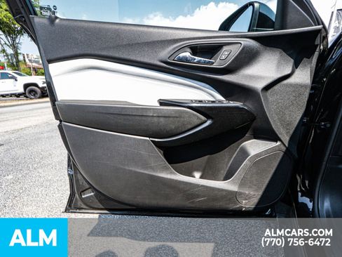 Used 2024 Chevrolet Trax LT image 52