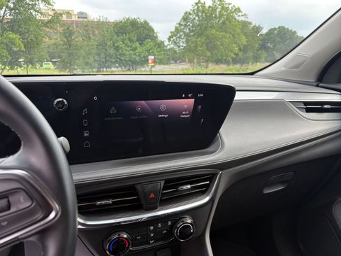 Used 2025 Buick Encore GX Preferred FWD image 20