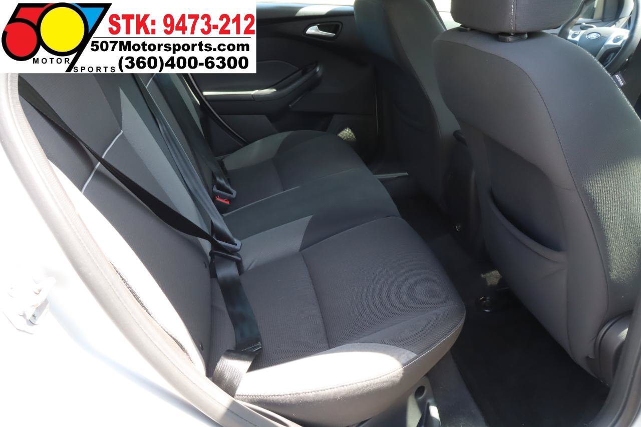 Used 2013 Ford Focus SE FWD image 18