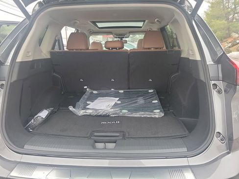 New 2026 Nissan Rogue Platinum image 23