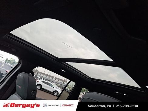 New 2026 GMC Acadia AT4 w/ Luxury Package AWD/4WD image 11